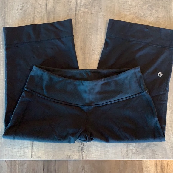 Lululemon Crop - Picture 3 of 5